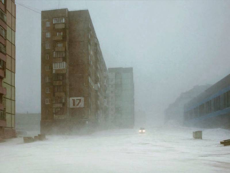 apocalyptic-film-location-norilsk-russia-fixer-camera-crew-01.jpg
