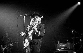 320px-Jeffrey_Lee_Pierce.jpg